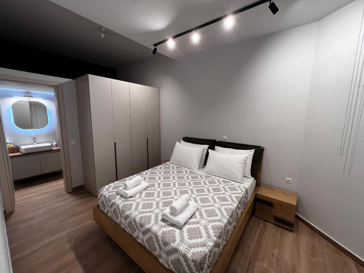 Elia Luxury *